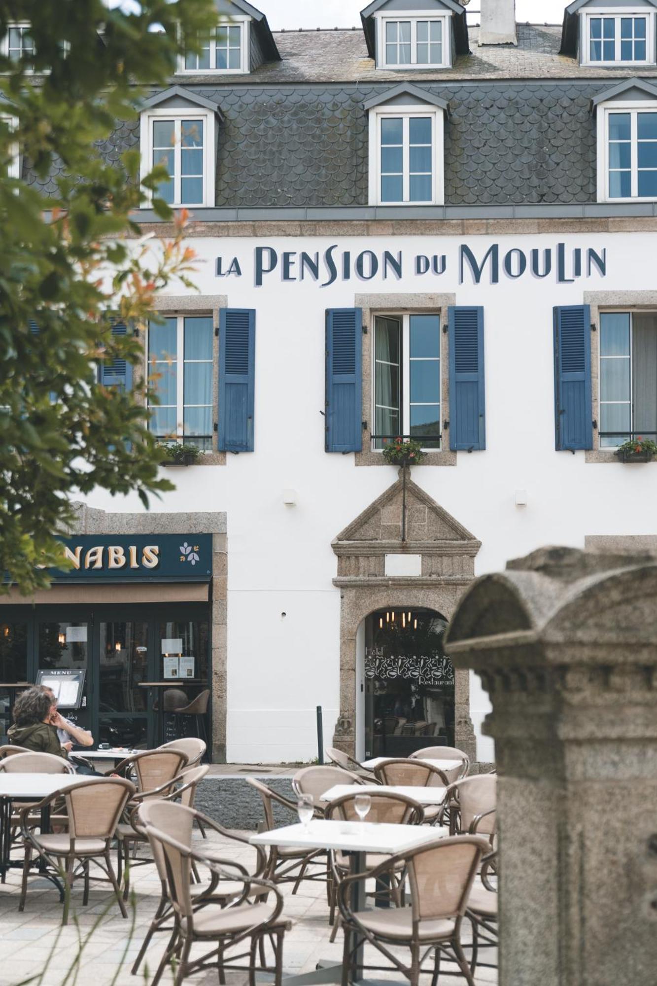 Logis Hotel Et Restaurant La Pension Du Moulin Пон-Авен Екстериор снимка